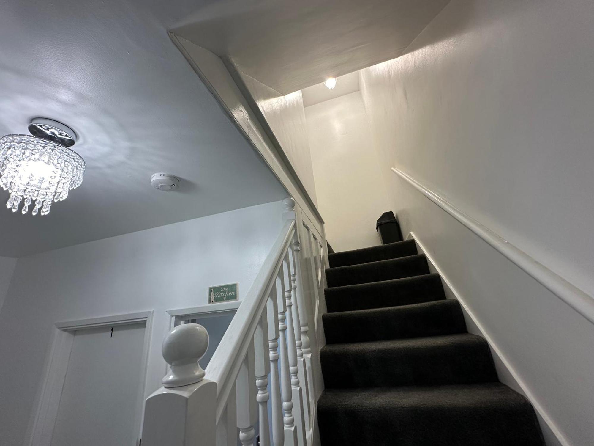 4Th Studio Flat With Private Own Bathroom A London Luxury Family Home Setup And Furnished With Double Bed Plus A Double Futon-Sofa Bed A Single Futon Bed A Baby Cot And Garden And Free Parking Exteriör bild