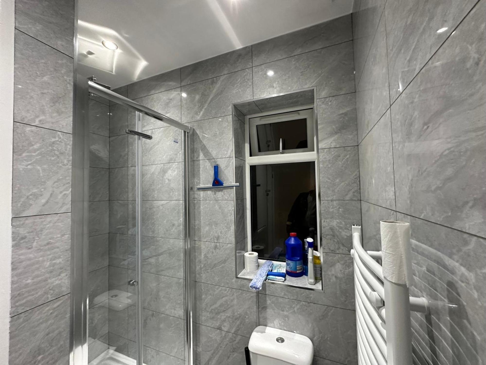 4Th Studio Flat With Private Own Bathroom A London Luxury Family Home Setup And Furnished With Double Bed Plus A Double Futon-Sofa Bed A Single Futon Bed A Baby Cot And Garden And Free Parking Exteriör bild